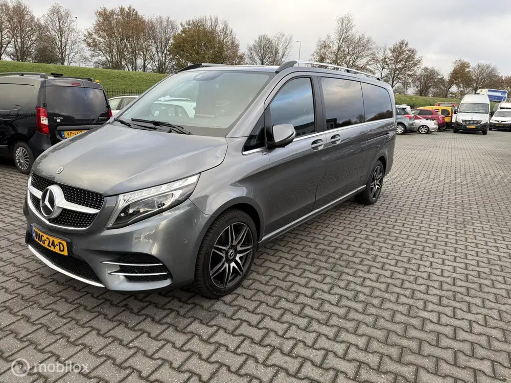Mercedes-Benz V-Klasse 300d Extra Lang DC A m g xxl lucht vering uit 2021, foto 2