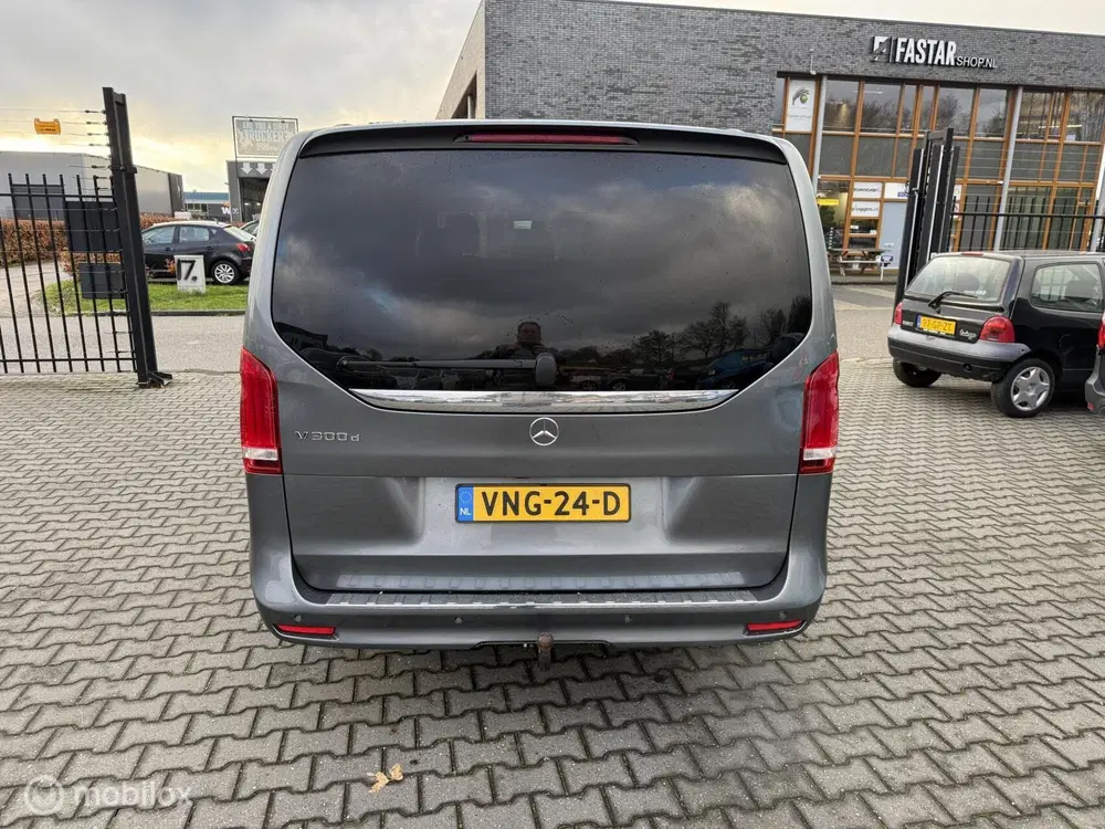 Mercedes-Benz V-Klasse 300d Extra Lang DC A m g xxl lucht vering uit 2021, foto 6