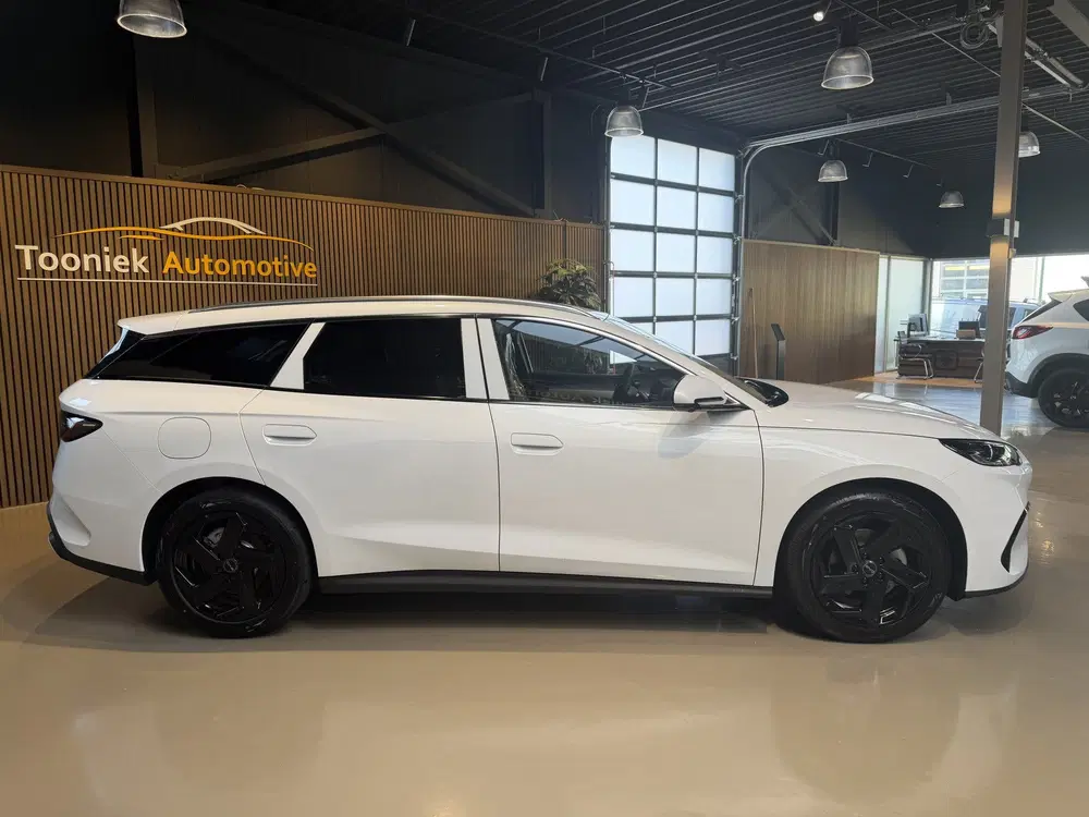 BYD Seal 6 1.5 DM-i COMFORT PHEV uit 2026, foto 2