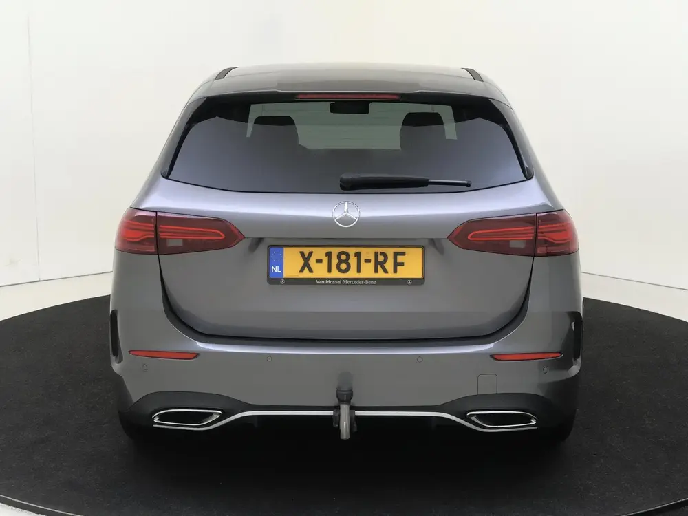 Mercedes-Benz B-Klasse 180 AMG Line uit 2024, foto 7
