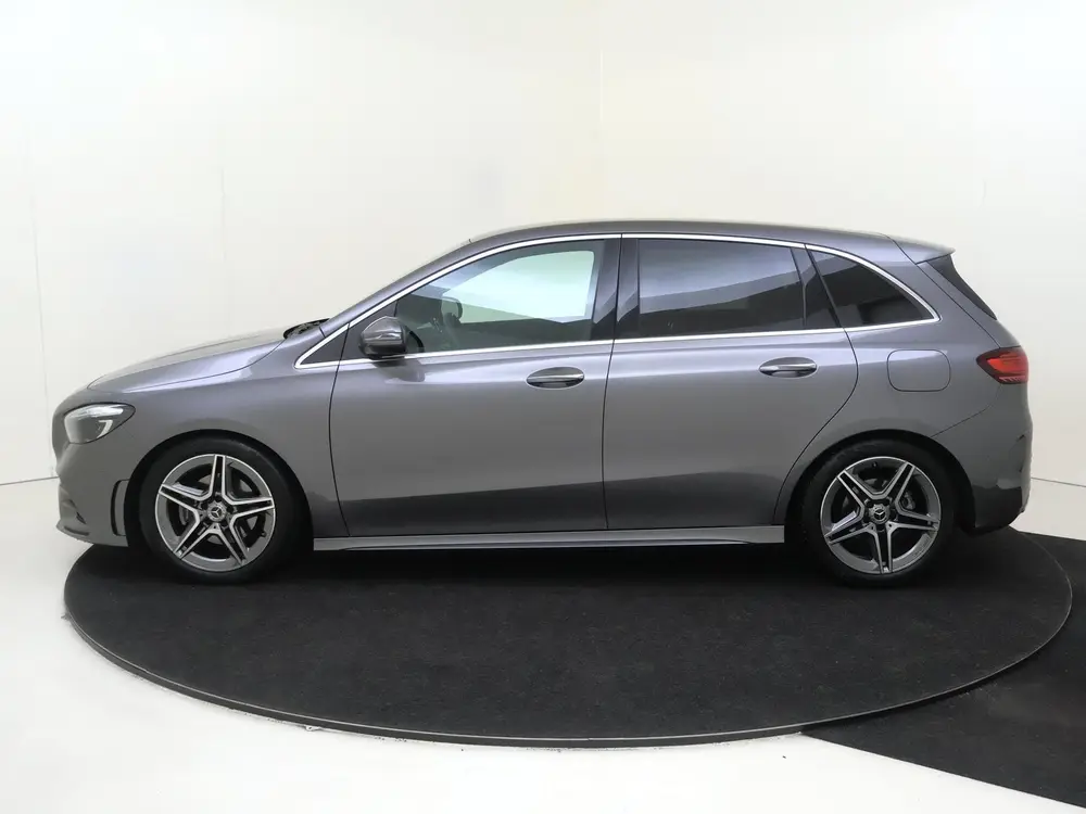 Mercedes-Benz B-Klasse 180 AMG Line uit 2024, foto 8