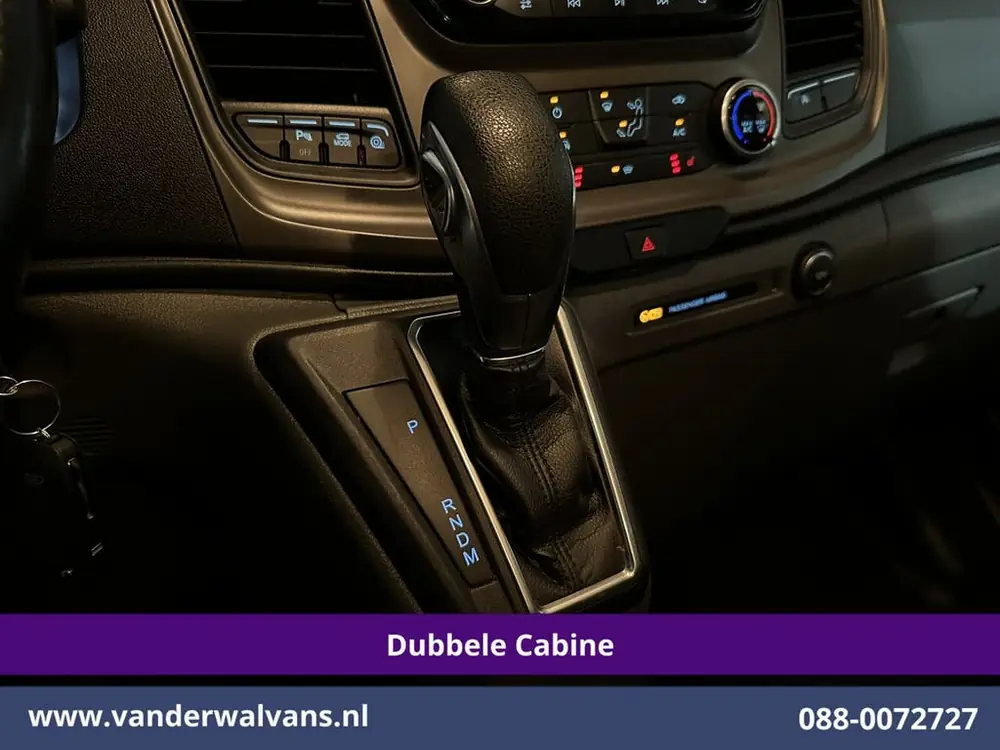 Ford Transit Custom 2.0 TDCI 131pk Automaat L2H1 Dubbele Cab uit 2019, foto 3