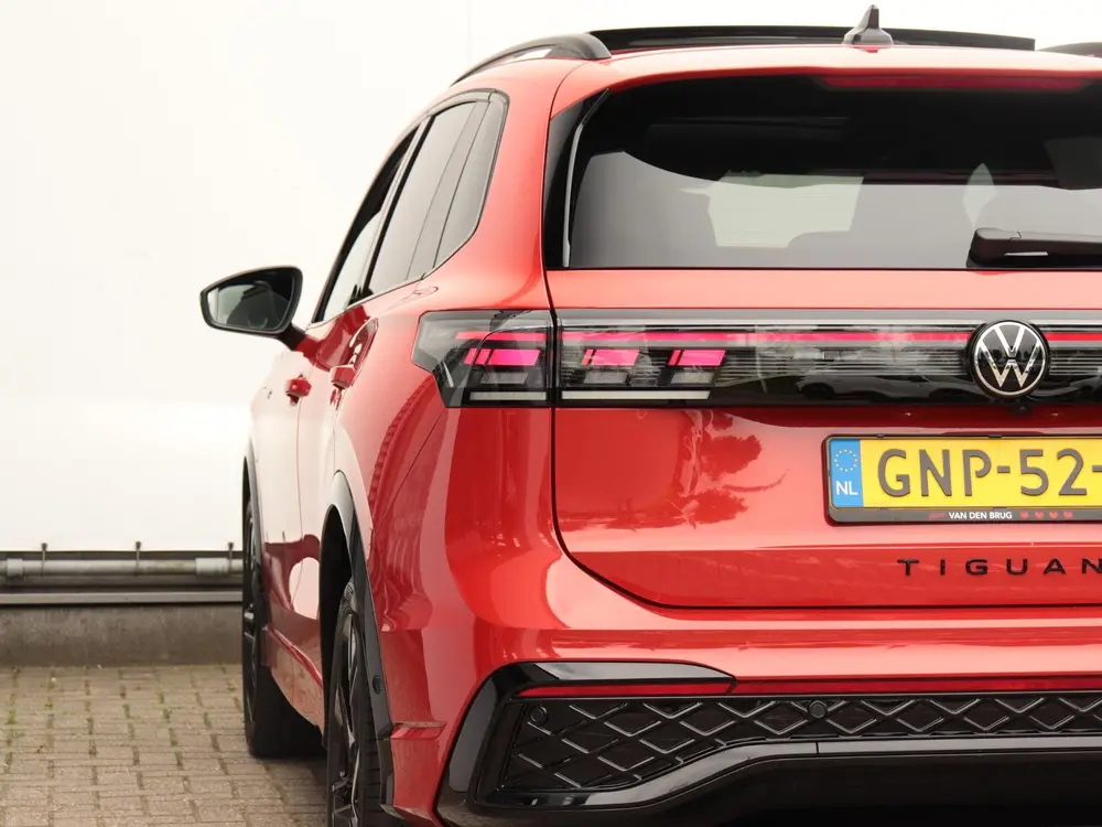 Volkswagen Tiguan 1.5 eHybrid 272pk R-Line Business | 1e eig uit 2024, foto 19