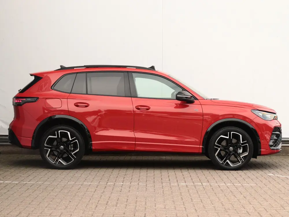 Volkswagen Tiguan 1.5 eHybrid 272pk R-Line Business | 1e eig uit 2024, foto 2