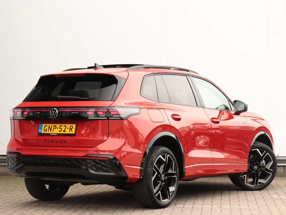 Volkswagen Tiguan 1.5 eHybrid 272pk R-Line Business | 1e eig uit 2024, foto 4