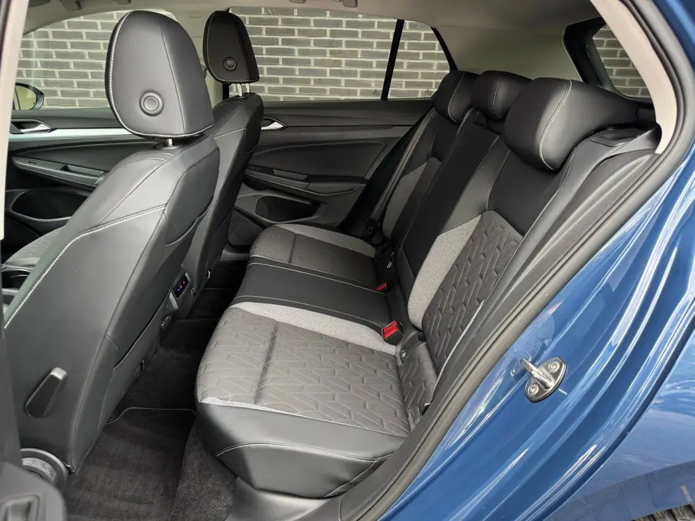 Volkswagen Golf 1.5 eHybrid Life Edition | ACC | Camera | LE uit 2025, foto 9