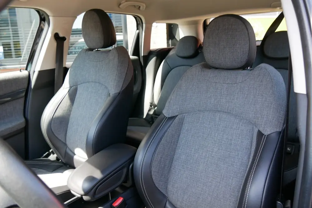 Mini Countryman 1.5 Cooper S E ALL4 Chili sportstoelen. came uit 2019, foto 11
