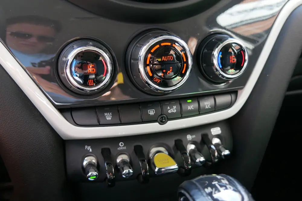 Mini Countryman 1.5 Cooper S E ALL4 Chili sportstoelen. came uit 2019, foto 19
