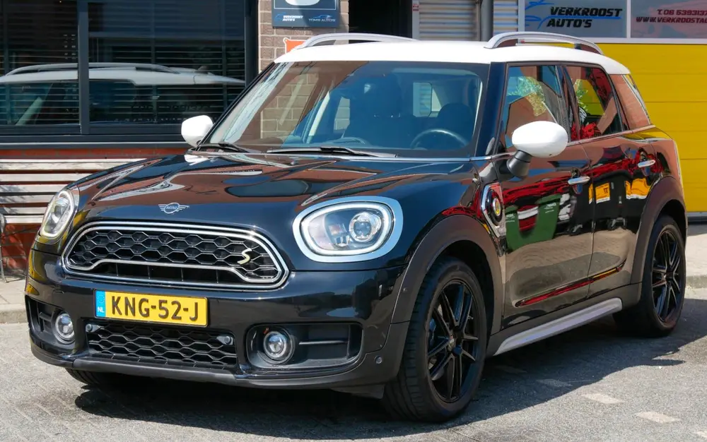 Mini Countryman 1.5 Cooper S E ALL4 Chili sportstoelen. came uit 2019, foto 2