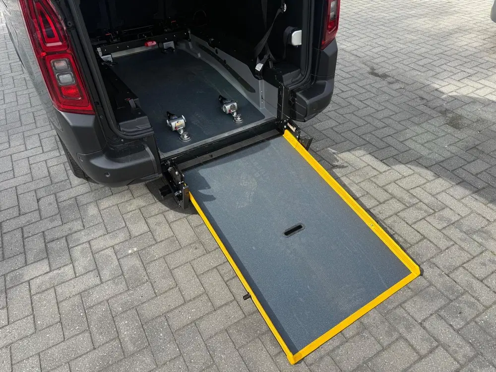 Citroën Berlingo Berlingo L2 Rolstoelauto 5+1 Automaat uit 2024, foto 10