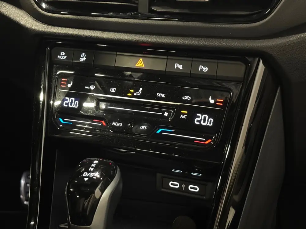 Volkswagen T-Roc 1.5 TSI R-Line Business | PANO | 3x R-LINE uit 2023, foto 18