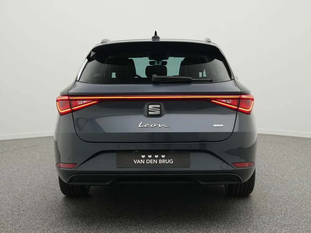 SEAT Leon 1.5 TSI e-Hybrid Style Business Inten uit 2026, foto 5