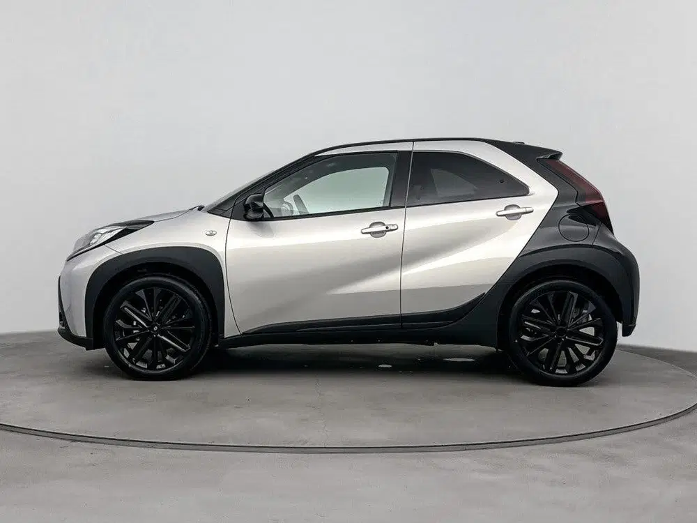 Toyota Aygo X 1.0 VVT-i MT JBL *DEMO* (bj 2025) uit 2025, foto 2
