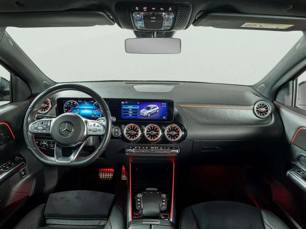 Mercedes-Benz GLA 180 Business Solution AMG uit 2022, foto 3