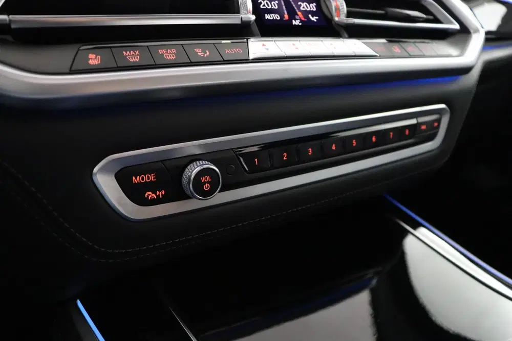 BMW X5 xDrive45e High Executive uit 2020, foto 11