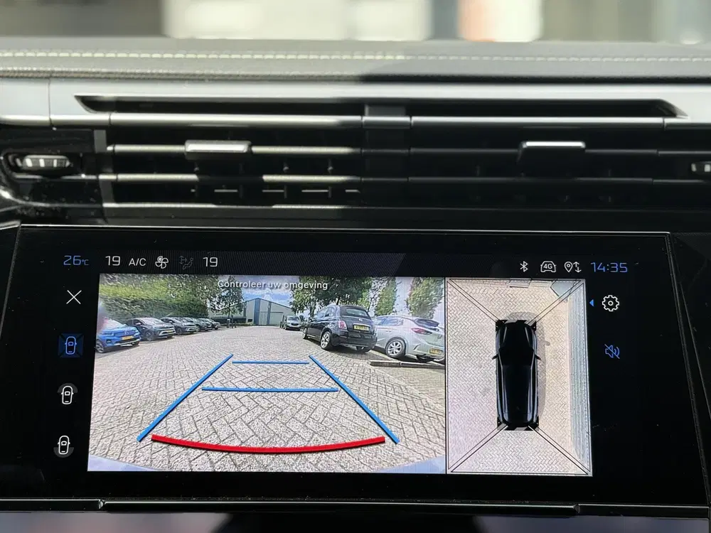 Peugeot 308 1.6 Plug-in Hybrid 225 GT l Focal l Camera uit 2024, foto 18