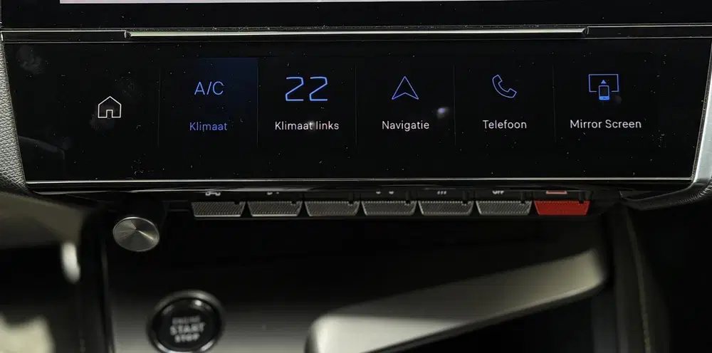 Peugeot 308 1.6 Plug-in Hybrid 225 GT l Focal l Camera uit 2024, foto 20