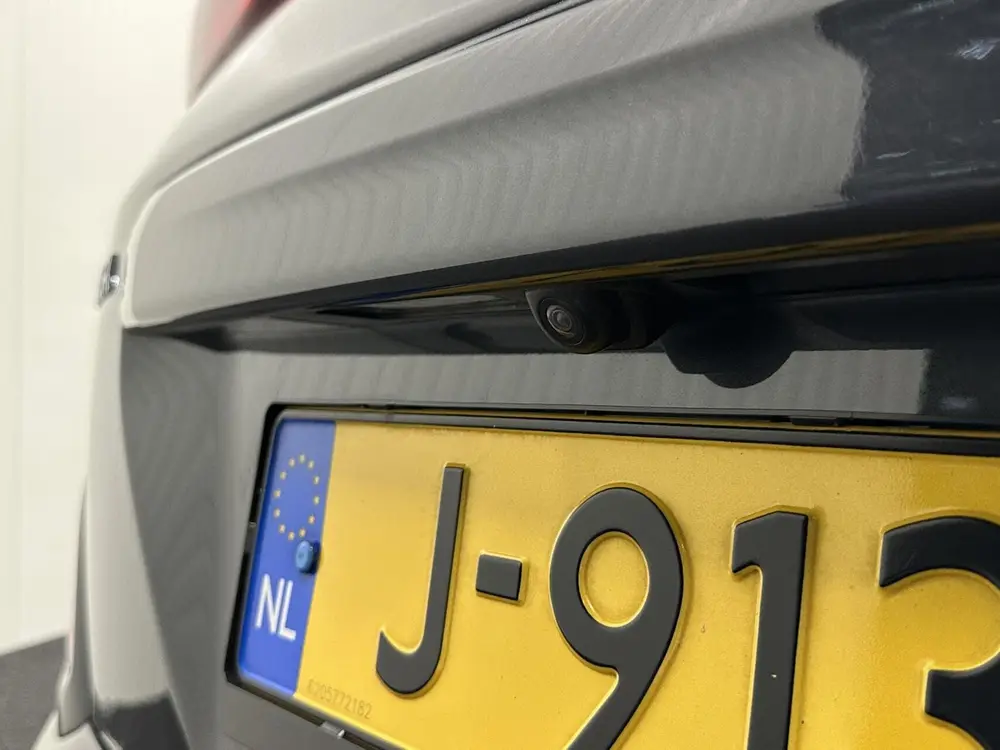 Hyundai KONA EV Comfort 64 kWh 3 Fase Warmtepomp CAMERA uit 2020, foto 10