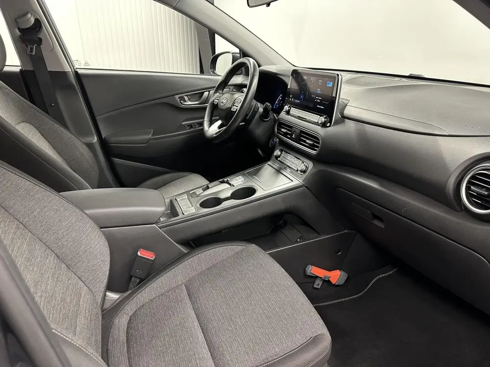 Hyundai KONA EV Comfort 64 kWh 3 Fase Warmtepomp CAMERA uit 2020, foto 12