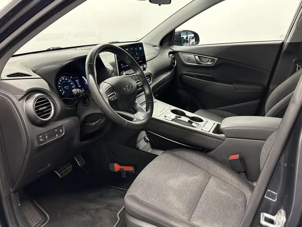 Hyundai KONA EV Comfort 64 kWh 3 Fase Warmtepomp CAMERA uit 2020, foto 15