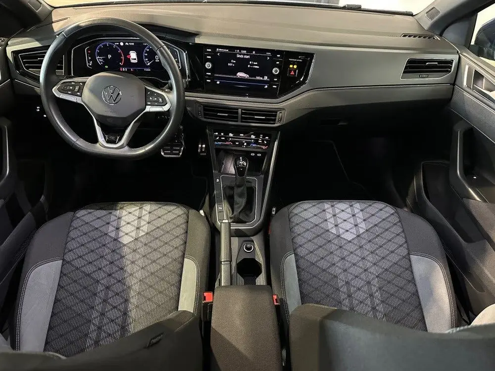 Volkswagen POLO 1.0 TSI R-LINE BNS l NAP l IQ LIGHT l PANORA uit 2022, foto 2