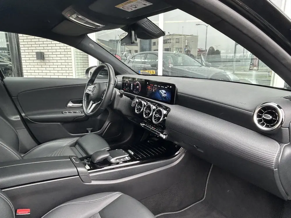 Mercedes-Benz A-Klasse 180 Business Solution Style uit 2022, foto 13