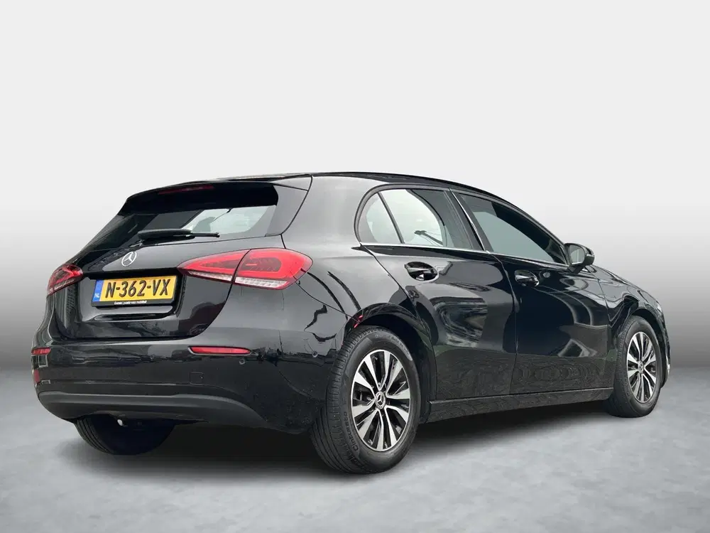 Mercedes-Benz A-Klasse 180 Business Solution Style uit 2022, foto 4