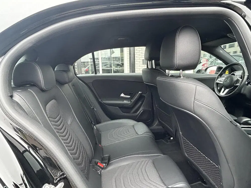 Mercedes-Benz A-Klasse 180 Business Solution Style uit 2022, foto 7