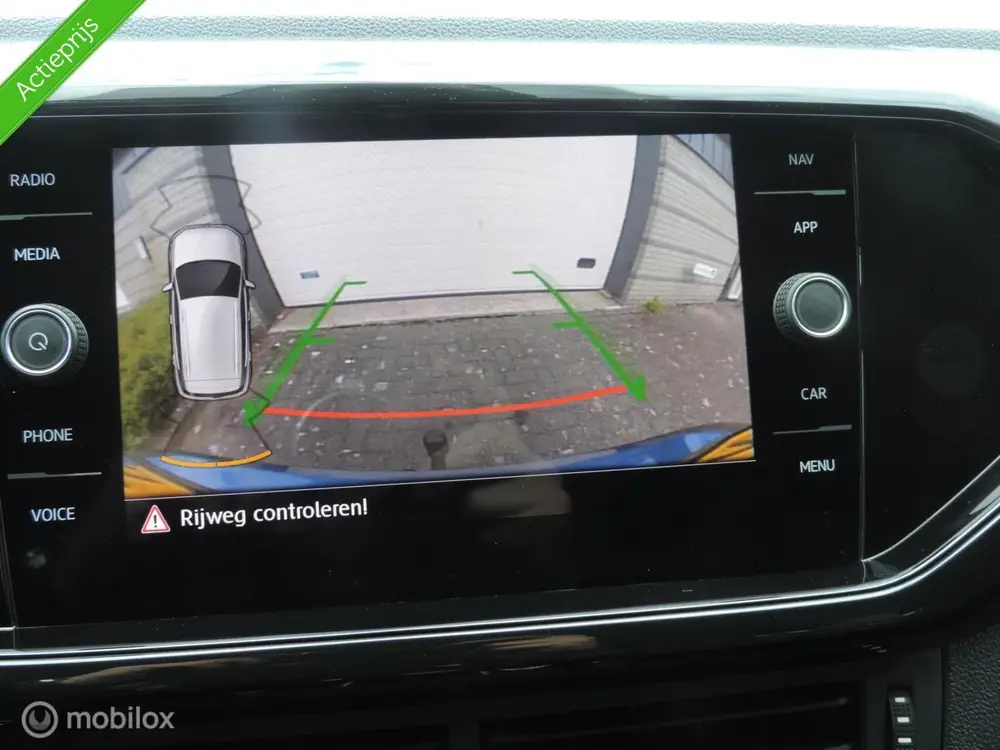 Volkswagen T-Cross 1.0 TSI StyleAUTOMAAT,NAVI,TREKHAAK! uit 2020, foto 9