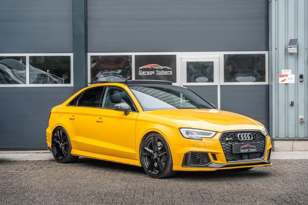 Audi RS3 2.5-400PK uit 2020, foto 2