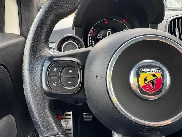 Fiat Abarth 595 1.4 T-Jet 70th Anniversary Pista. KRACHTIG uit 2019, foto 14