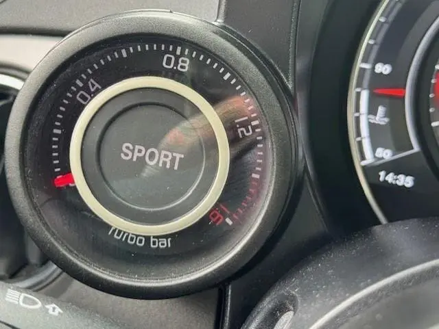 Fiat Abarth 595 1.4 T-Jet 70th Anniversary Pista. KRACHTIG uit 2019, foto 19