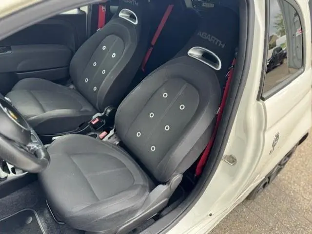 Fiat Abarth 595 1.4 T-Jet 70th Anniversary Pista. KRACHTIG uit 2019, foto 3