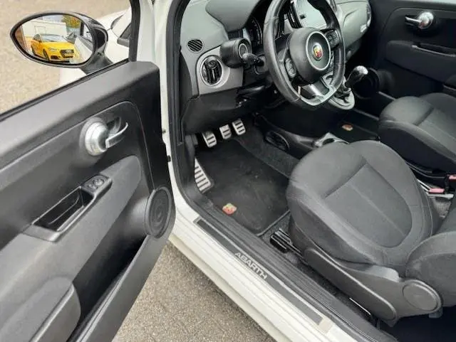 Fiat Abarth 595 1.4 T-Jet 70th Anniversary Pista. KRACHTIG uit 2019, foto 7