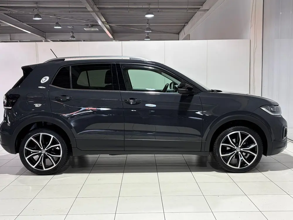 Volkswagen T-Cross 1.0 TSI Style Automaat, Digitaal instrume uit 2020, foto 2
