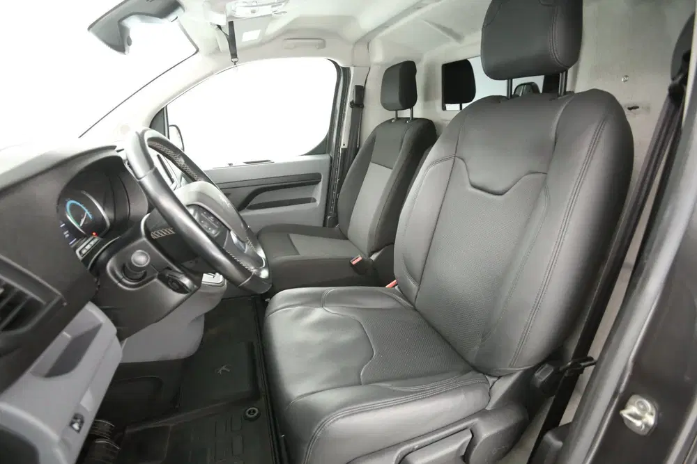 Peugeot Expert Standard Premium 75 kWh L2H1 uit 2022, foto 11