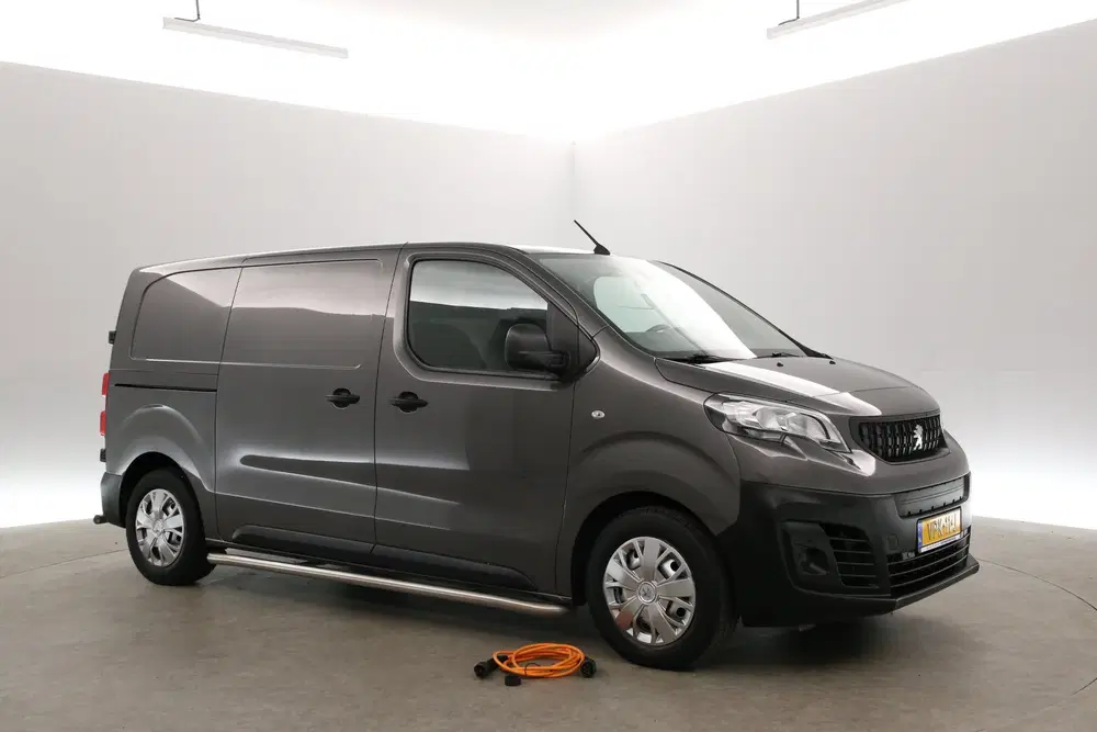 Peugeot Expert Standard Premium 75 kWh L2H1 uit 2022, foto 8