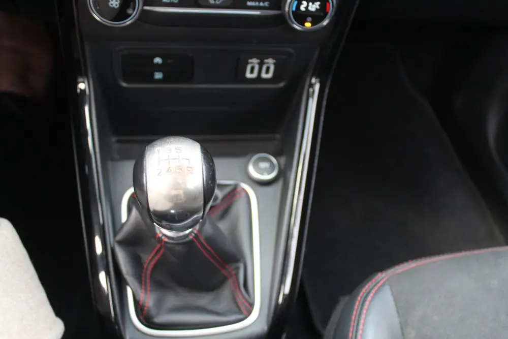 Ford EcoSport 1.0 EcoBoost ST-Line Black Trekhaak l LM v uit 2019, foto 13
