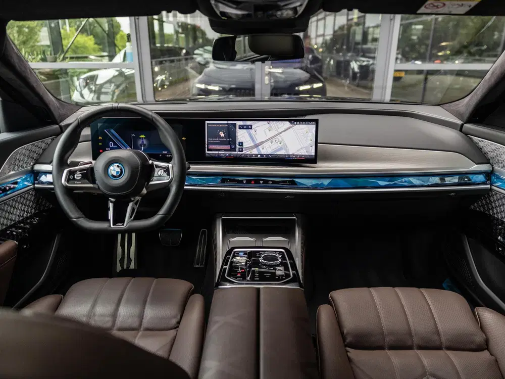 BMW i7 xDrive60 106 kWh uit 2023, foto 11