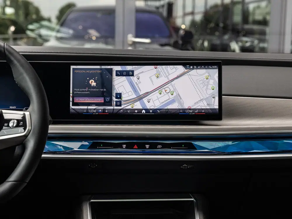 BMW i7 xDrive60 106 kWh uit 2023, foto 13