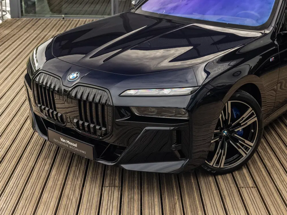 BMW i7 xDrive60 106 kWh uit 2023, foto 7