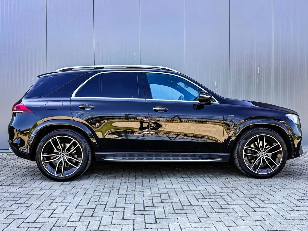 Mercedes-Benz GLE 350 e 4MATIC Premium Plus AMG uit 2021, foto 2
