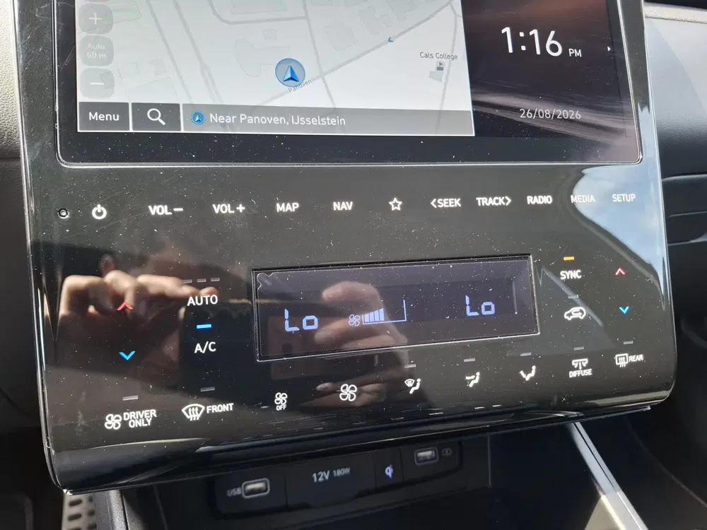 Hyundai TUCSON 1.6 T-GDI HEV N Line Sky uit 2023, foto 8