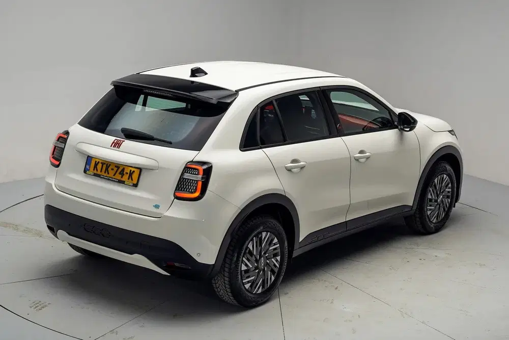 Fiat 600e RED 54 kWh [ LED Apple uit 2024, foto 13