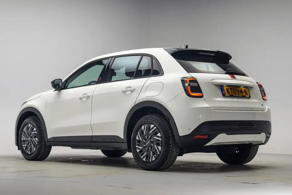 Fiat 600e RED 54 kWh [ LED Apple uit 2024, foto 3