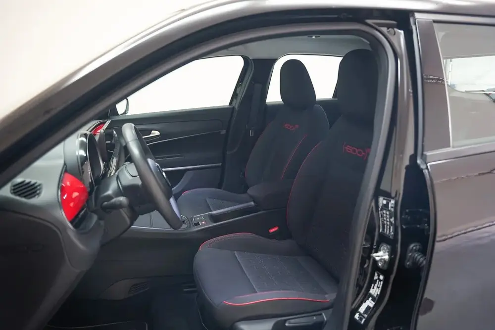 Fiat 600e Red 54 kWh [ Clima uit 2024, foto 9