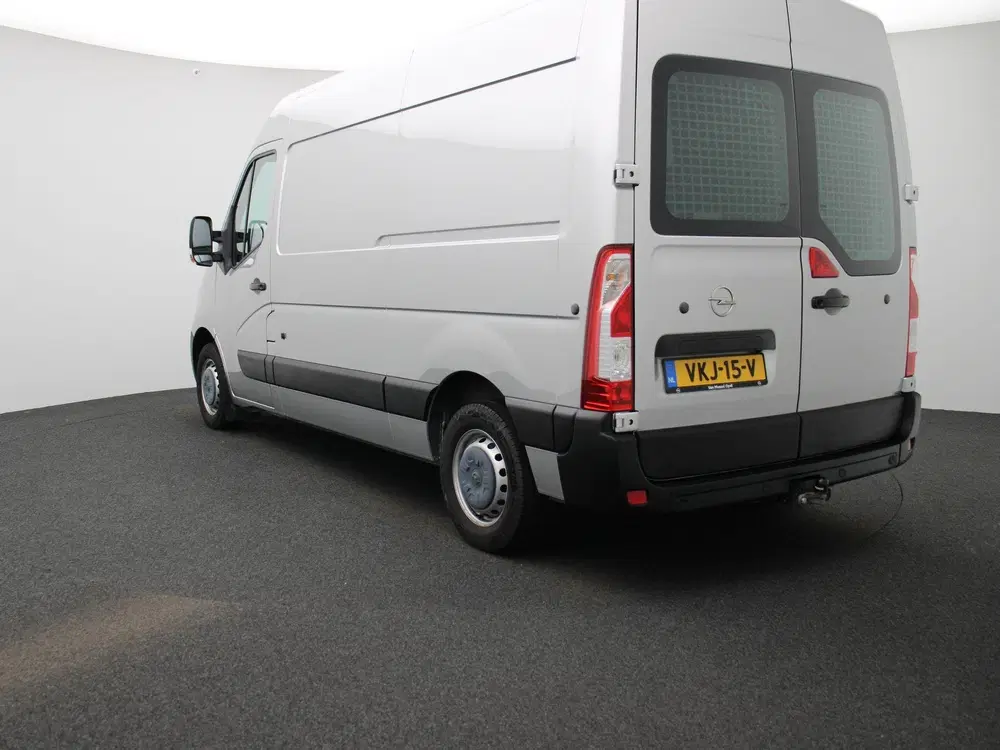 Opel Movano 2.3 Turbo L2H2 uit 2021, foto 2