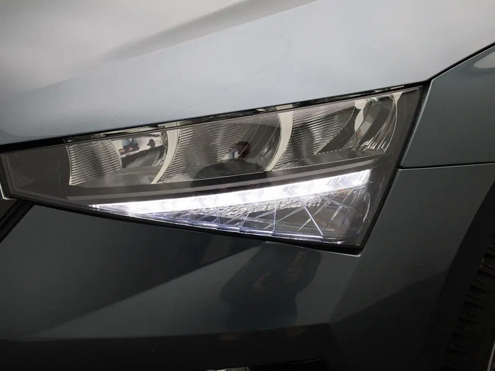 Skoda Scala 1.0 TSI Sport Business uit 2020, foto 13