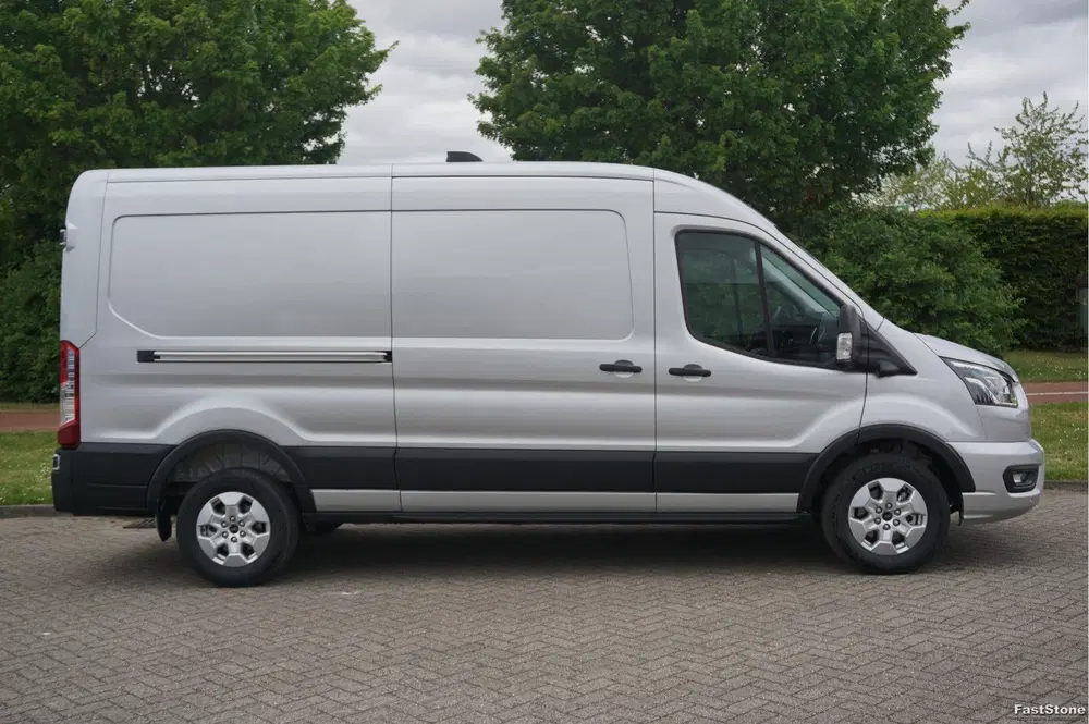 Ford Transit 350L L3H2 Limited AUT-8 165PK BPM VRIJ Nav uit 2024, foto 5