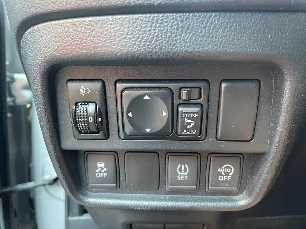 Nissan Juke N-Line 1.2 DIG-T, Trekhaak, Navi, All-seasonband uit 2019, foto 18